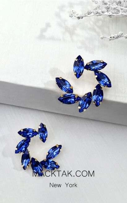 MackTak Earrings 2026