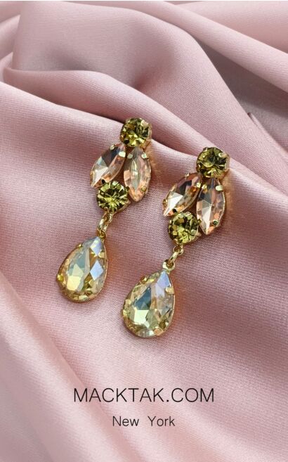 MackTak Earrings 2027